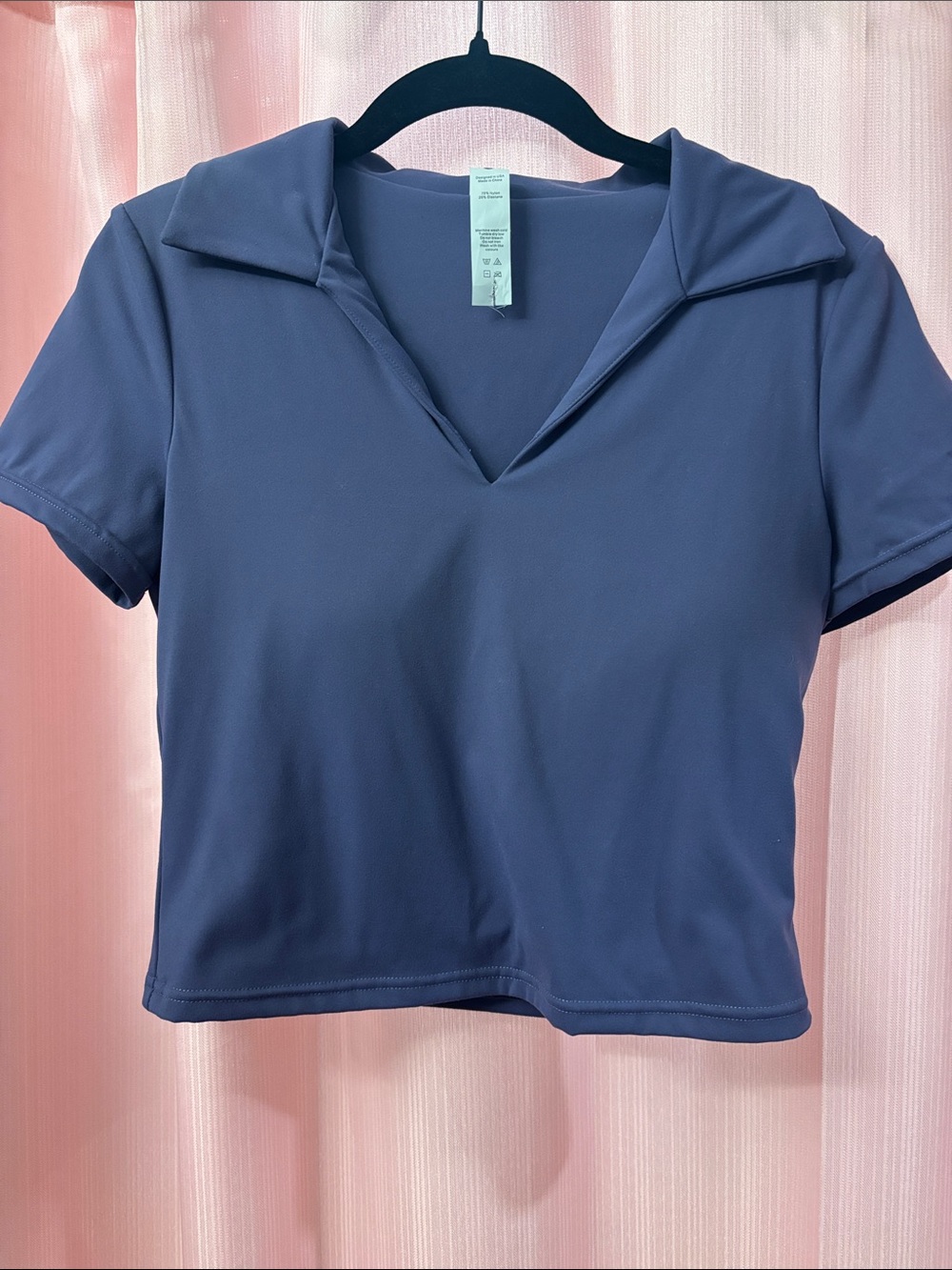 Cropped Navy V‑Neck Collared Short Sleeve Top